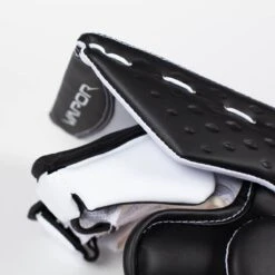 Bauer Vapor 2X Senior Goalie Blocker -Hockey Series Store bauer blockers bauer vapor 2x senior goalie blocker 5427547406402