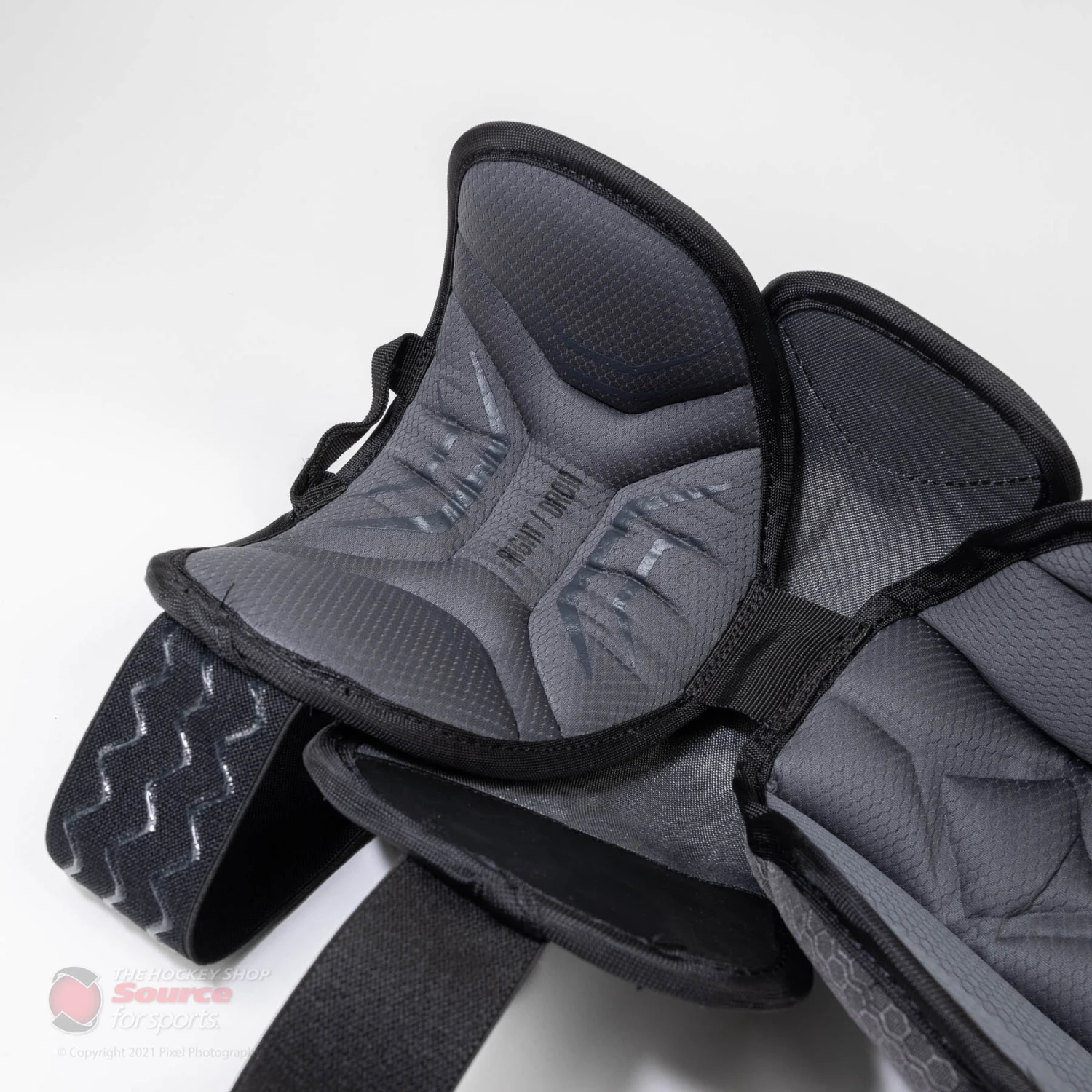 Bauer Pro Senior Knee Pads 6 Bauer Pro Senior Knee Pads - Image 4