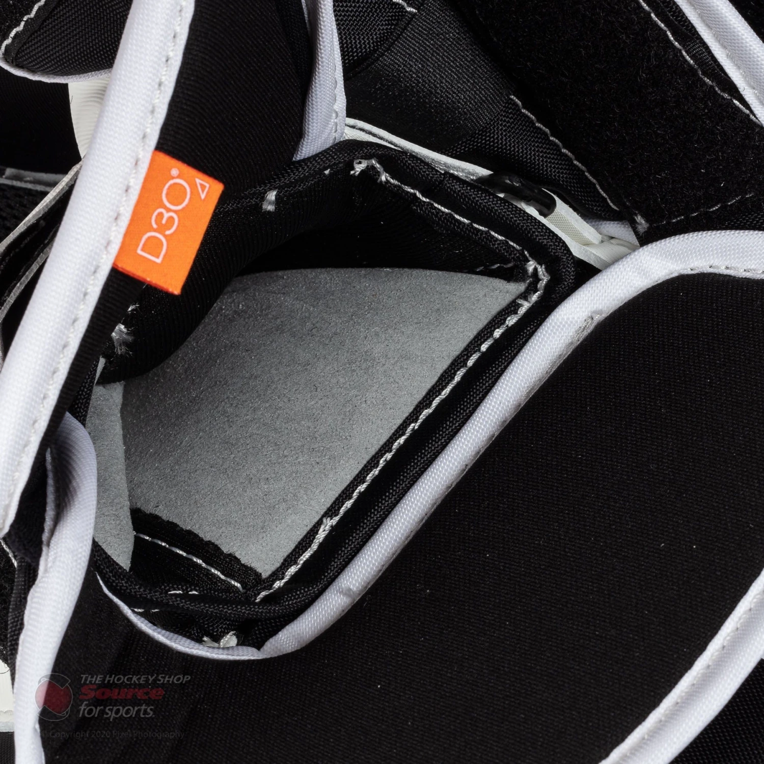 CCM Axis A1.9 Senior Goalie Blocker - Source Exclusive 16 CCM Axis A1.9 Senior Goalie Blocker - Source Exclusive - Image 14