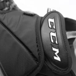CCM Extreme Flex 5 Senior Goalie Catcher - 580 Break Angle -Hockey Series Store ccm catchers ccm extreme flex 5 senior goalie catcher 580 break angle 28808150417474