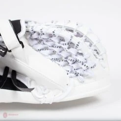 CCM Extreme Flex E4.5 Junior Goalie Catcher - Source Exclusive -Hockey Series Store ccm catchers ccm extreme flex e4 5 junior goalie catcher source exclusive 5323873157186