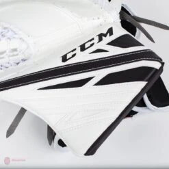 CCM Extreme Flex E4.9 Senior Goalie Catcher - Source Exclusive 24 CCM Extreme Flex E4.9 Senior Goalie Catcher - Source Exclusive -Hockey Series Store ccm catchers ccm extreme flex e4 9 senior goalie catcher source exclusive 5323923685442