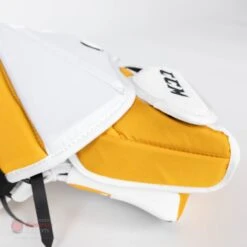 CCM Extreme Flex E5.9 Senior Goalie Catcher -Hockey Series Store ccm catchers ccm extreme flex e5 9 senior goalie catcher 27988525285442