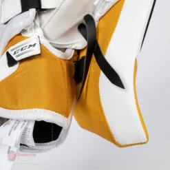 CCM Extreme Flex E5.9 Senior Goalie Catcher -Hockey Series Store ccm catchers ccm extreme flex e5 9 senior goalie catcher 27988525449282