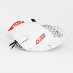 CCM Extreme Flex 3 Pro Intermediate Goalie Catcher - Demo -Hockey Series Store ccm catchers demo ccm extreme flex 3 pro intermediate goalie catcher demo montreal canadiens full right 15169513685058