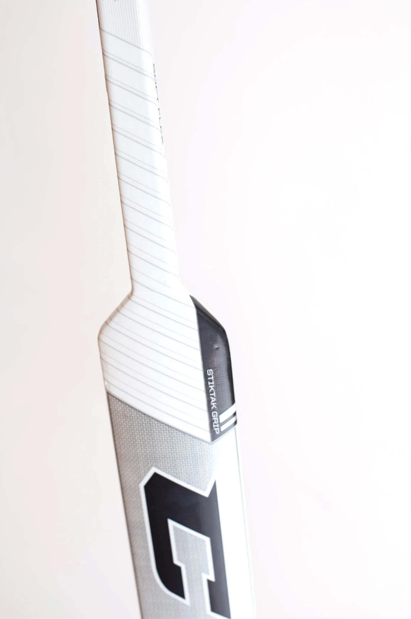 CCM Extreme Flex 4 Pro Senior Goalie Stick 12 CCM Extreme Flex 4 Pro Senior Goalie Stick - Image 10