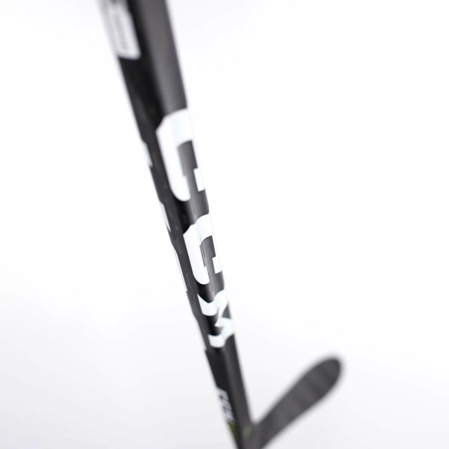 CCM RIBCOR Pro 3 PMT Intermediate Hockey Stick 6 CCM RIBCOR Pro 3 PMT Intermediate Hockey Stick - Image 4