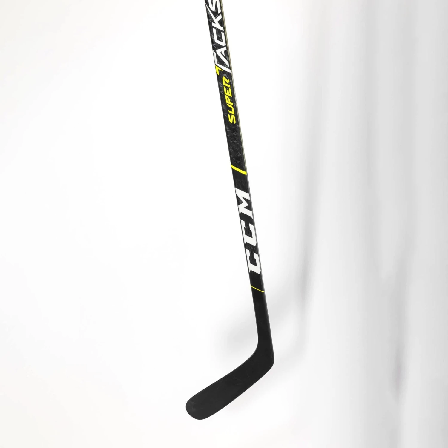 CCM Super Tacks 9360 Junior Hockey Stick 4 CCM Super Tacks 9360 Junior Hockey Stick - Image 2