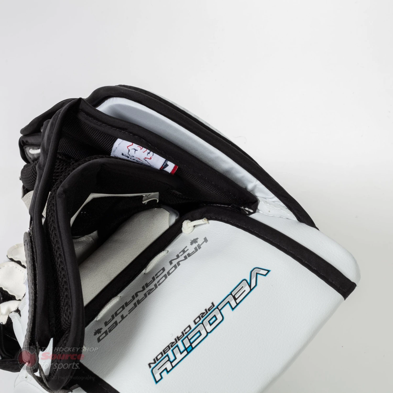 Vaughn Velocity V9 Pro Carbon Senior Goalie Blocker 11 Vaughn Velocity V9 Pro Carbon Senior Goalie Blocker - Image 9