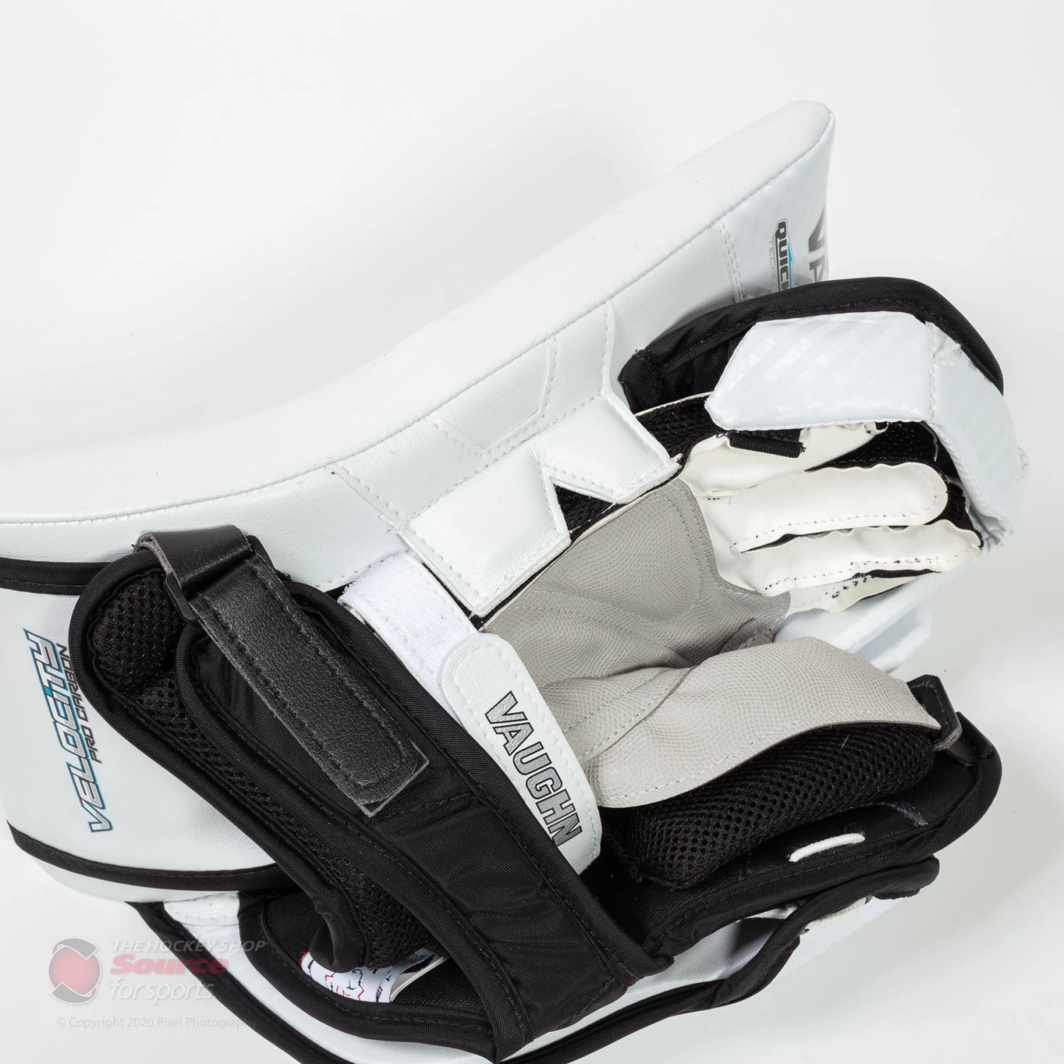 Vaughn Velocity V9 Pro Carbon Senior Goalie Blocker 6 Vaughn Velocity V9 Pro Carbon Senior Goalie Blocker - Image 4