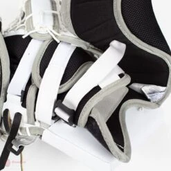 Vaughn Velocity Pro V Elite 2 Pro Carbon Senior Goalie Catcher -Hockey Series Store vaughn catchers vaughn velocity pro v elite 2 pro carbon senior goalie catcher 5670451675202