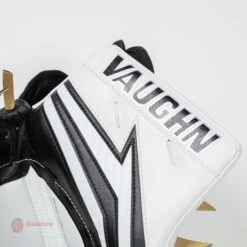 Vaughn Velocity V9 XP Pro Carbon Senior Goalie Catcher -Hockey Series Store vaughn catchers vaughn velocity v9 xp pro carbon senior goalie catcher 14508907561026