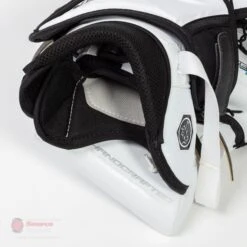 Vaughn Velocity V9 XP Pro Carbon Senior Goalie Catcher -Hockey Series Store vaughn catchers vaughn velocity v9 xp pro carbon senior goalie catcher 14508907659330