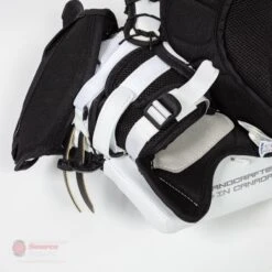 Vaughn Velocity V9 XP Pro Carbon Senior Goalie Catcher -Hockey Series Store vaughn catchers vaughn velocity v9 xp pro carbon senior goalie catcher 14508907855938