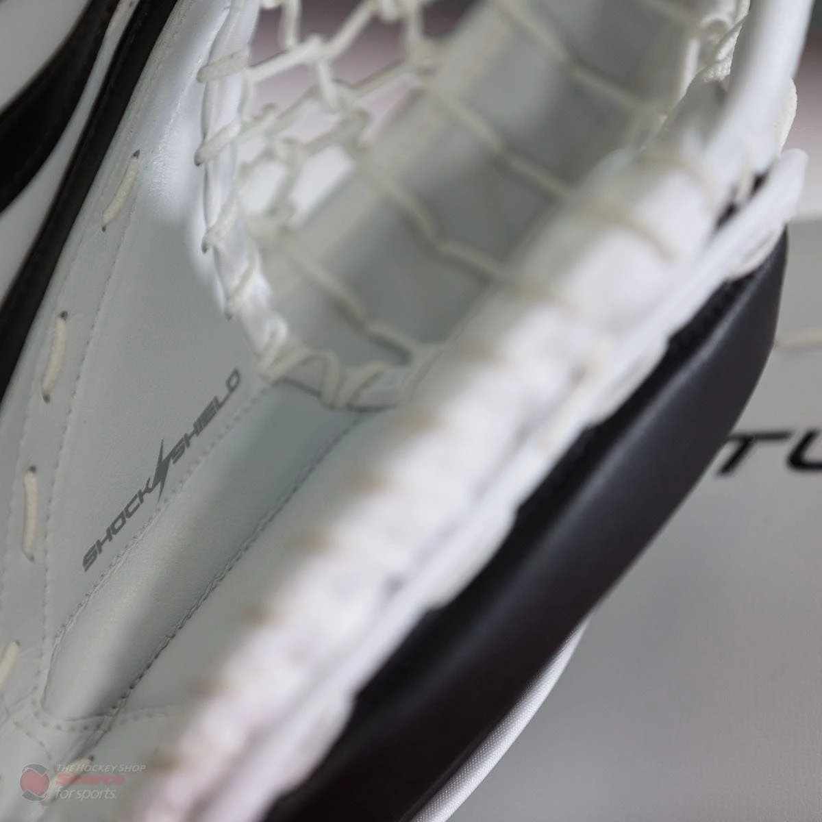 Vaughn Ventus SLR2 Pro Carbon Senior Goalie Catcher 9 Vaughn Ventus SLR2 Pro Carbon Senior Goalie Catcher - Image 7