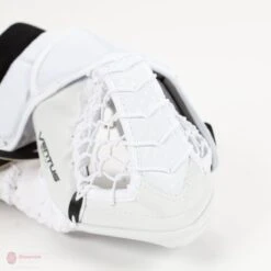 Vaughn Ventus SLR2-ST Junior Goalie Catcher -Hockey Series Store vaughn catchers vaughn ventus slr2 st junior goalie catcher 5670466814018