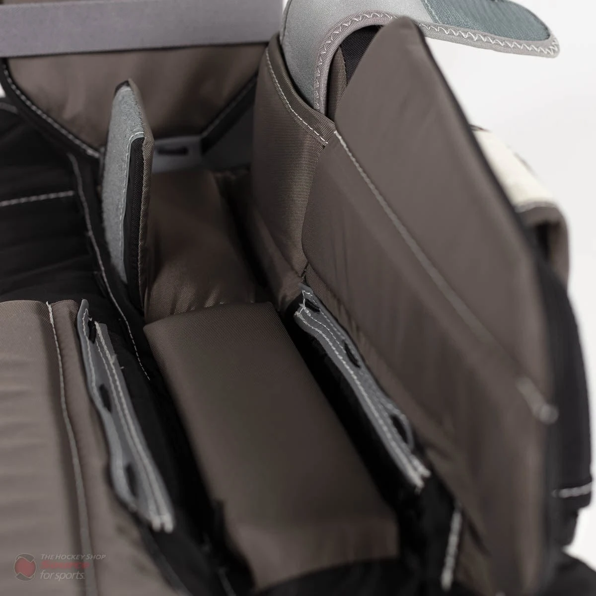 Warrior Ritual G4 Youth Goalie Leg Pads 10 Warrior Ritual G4 Youth Goalie Leg Pads - Image 8